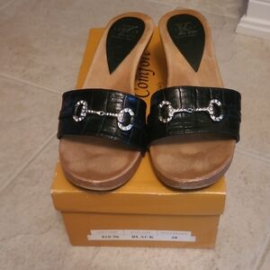 Black Women's Slide Sandals